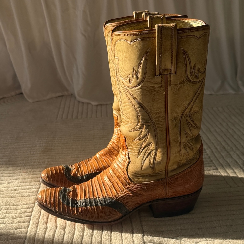 Tony Lama Tan and Brown Western Boots - Picture 3 of 4